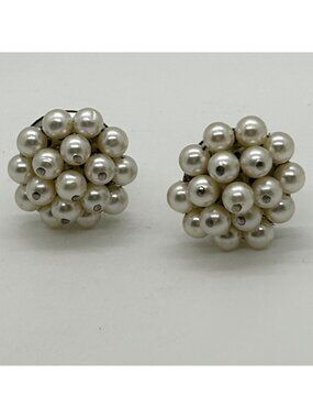 Vintage Faux Pearl Cluster Clip On Earrings Silver Tone Wedding Bridal Retro